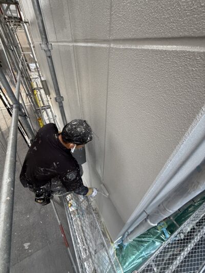 ラジカル制御型塗料中塗り