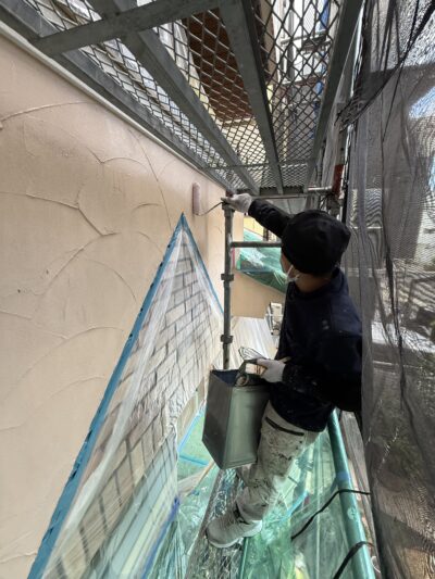 大阪市旭区ジョリパット塗り替え下塗り